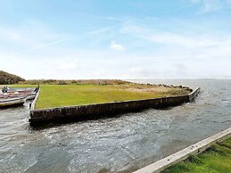 Scenic Fjord Retreat-by Traum