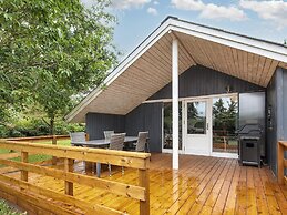 Scenic Fjord Retreat-by Traum