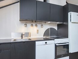 Scenic Fjord Retreat-by Traum