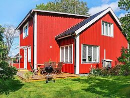 6 Person Holiday Home in ED