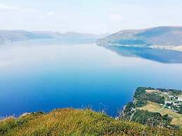 2 Person Holiday Home in Aheim