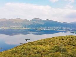 2 Person Holiday Home in Aheim