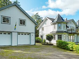 6 Person Holiday Home in Lysekil