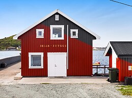6 Person Holiday Home in Brekstad