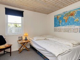 Tranquil Retreat in Hou Oasis-by Traum