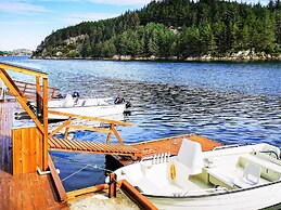 Seaside Fisherman s Haven-by Traum