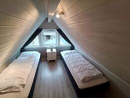 Seaside Fisherman s Haven-by Traum