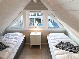 Seaside Fisherman s Haven-by Traum