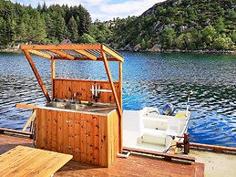 Seaside Fisherman s Haven-by Traum