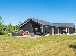 8 Person Holiday Home in Glesborg