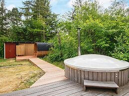 Vibrant Holiday Home in Tarm near Sea