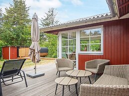 Vibrant Holiday Home in Tarm near Sea