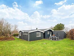 Vibrant Holiday Home in Jutland near Sea