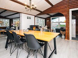 Vibrant Holiday Home in Jutland near Sea