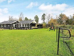 5 Star Holiday Home in Jerup