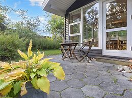 Tranquil Waterside Retreat-by Traum