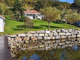 Family Oasis With Lake View-by Traum