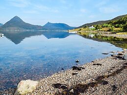 4 Person Holiday Home in Botnhamn