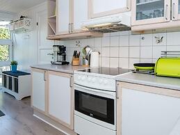 6 Person Holiday Home in Hejls