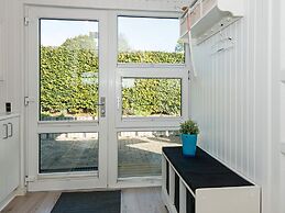 6 Person Holiday Home in Hejls