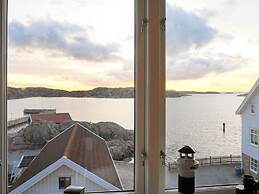 Panoramic Sea Views in Skarhamn-by Traum