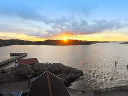 Panoramic Sea Views in Skarhamn-by Traum