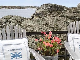 Panoramic Sea Views in Skarhamn-by Traum