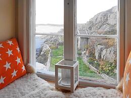 Panoramic Sea Views in Skarhamn-by Traum