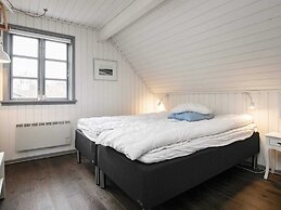 8 Person Holiday Home in Frorup
