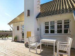 8 Person Holiday Home in Frorup
