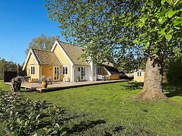 8 Person Holiday Home in Frorup