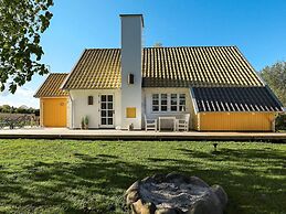8 Person Holiday Home in Frorup