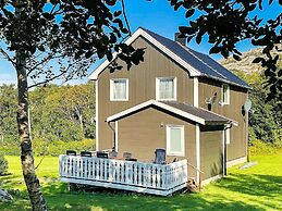 6 Person Holiday Home in Vevelstad
