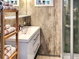 10 Person Holiday Home in Brattvag