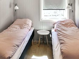 10 Person Holiday Home in Brattvag