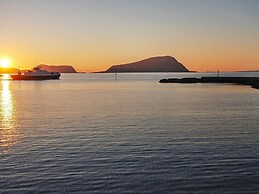 10 Person Holiday Home in Brattvag