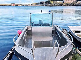 10 Person Holiday Home in Brattvag