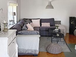 6 Person Holiday Home in Augustenborg