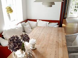 6 Person Holiday Home in Augustenborg