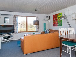 6 Person Holiday Home in Hemmet