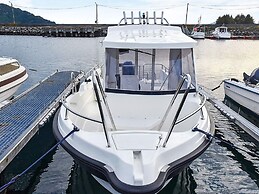 10 Person Holiday Home in Midsund