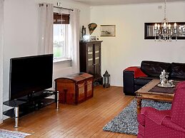 10 Person Holiday Home in Midsund