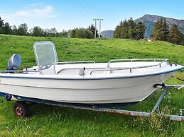 10 Person Holiday Home in Midsund