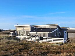 8 Person Holiday Home in Ringkobing