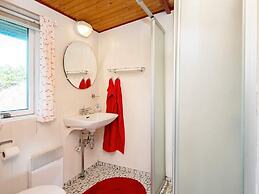 Tranquil Beach Cottage in Rindby-by Traum