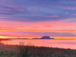 Seaside Retreat in Lyngen-by Traum