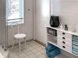 Seaside Retreat in Lyngen-by Traum