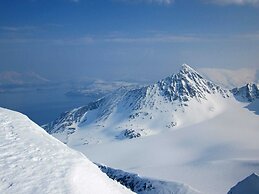Seaside Retreat in Lyngen-by Traum