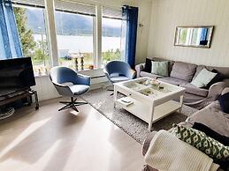 Seaside Retreat in Lyngen-by Traum