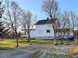 Seaside Retreat in Lyngen-by Traum